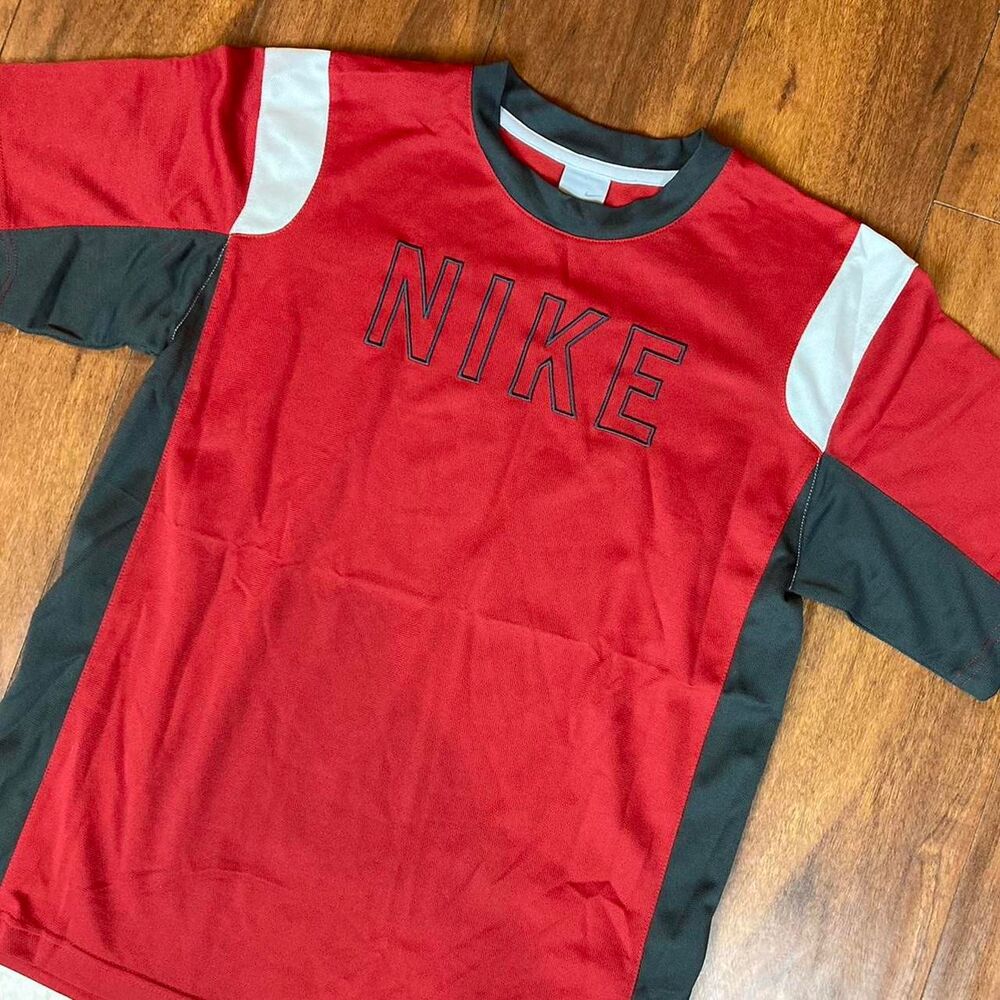 Vintage Nike Red Embroidered Jersey Youth XL T-Shirt